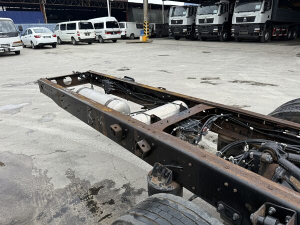 Unregistered Nissan UD CG5 Auto High Roof - Image 11