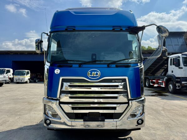 Unregistered Nissan UD RK CD5 Semi-Auto Chassis and Cab - Image 17