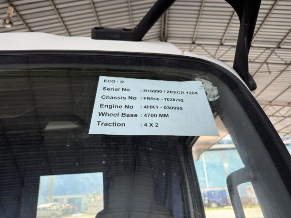 Unregistered Isuzu FRR90 Sleeping Cabin Chassis and Cab - Image 16