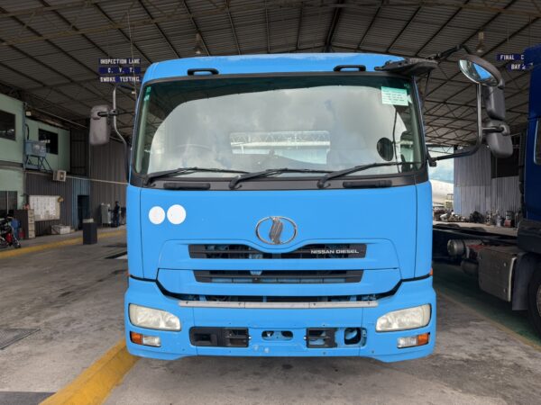 Unregistered Nissan UD CV2 Manual Chassis and Cab - Image 11