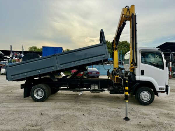 Unregistered Isuzu FRR90 15ft Steel Tipper with 4 Ton New XCMG Knuckle Boom Crane - Image 14