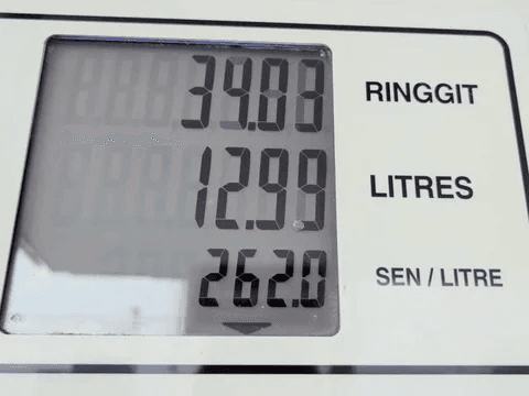 Diesel Subsidy Malaysia: How Lorry And Truck Operators Track Fuel Cost Changes 4 4 Truck & Lorry Sales| Eco-R Truck Malaysia 2026 Eco-R Truck Malaysia Fleet card providers offer online dashboards where you view every transaction in real time