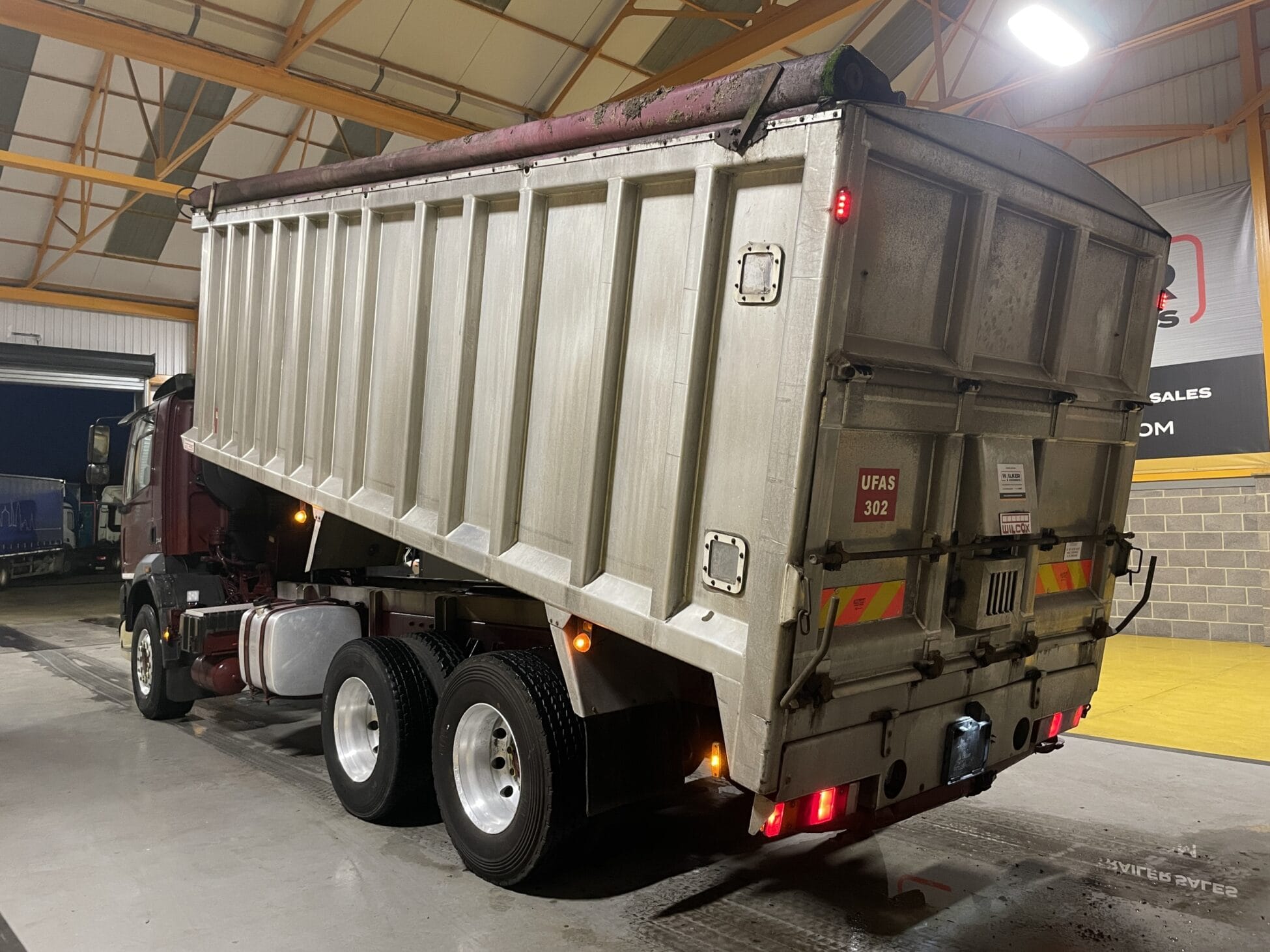 Aluminium truck bodies weigh significantly less than steel for the same size